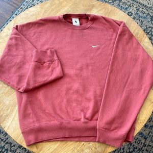 Size M men’s Nike sweater
